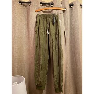 NWT Blank NYC Green Jogger